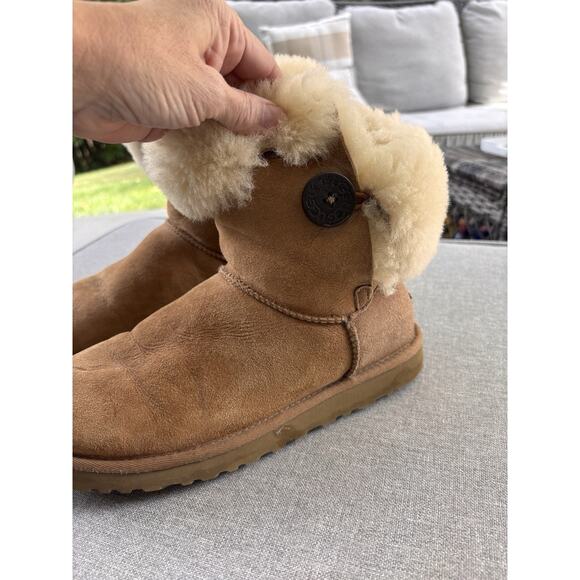 UGG Bailey Button II Women's Size 9 Shoes Brown Suede Comfort Shear Lined Boots - Picture 2 of 12